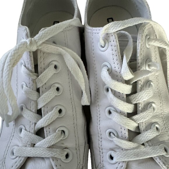 Converse White Leather Sneaker - EUC -  Unisex - W - 7.5 - Picture 3 of 6